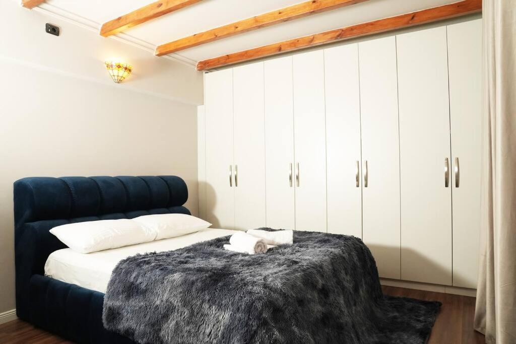 The Beachfront Appartement Golem (Tirana)